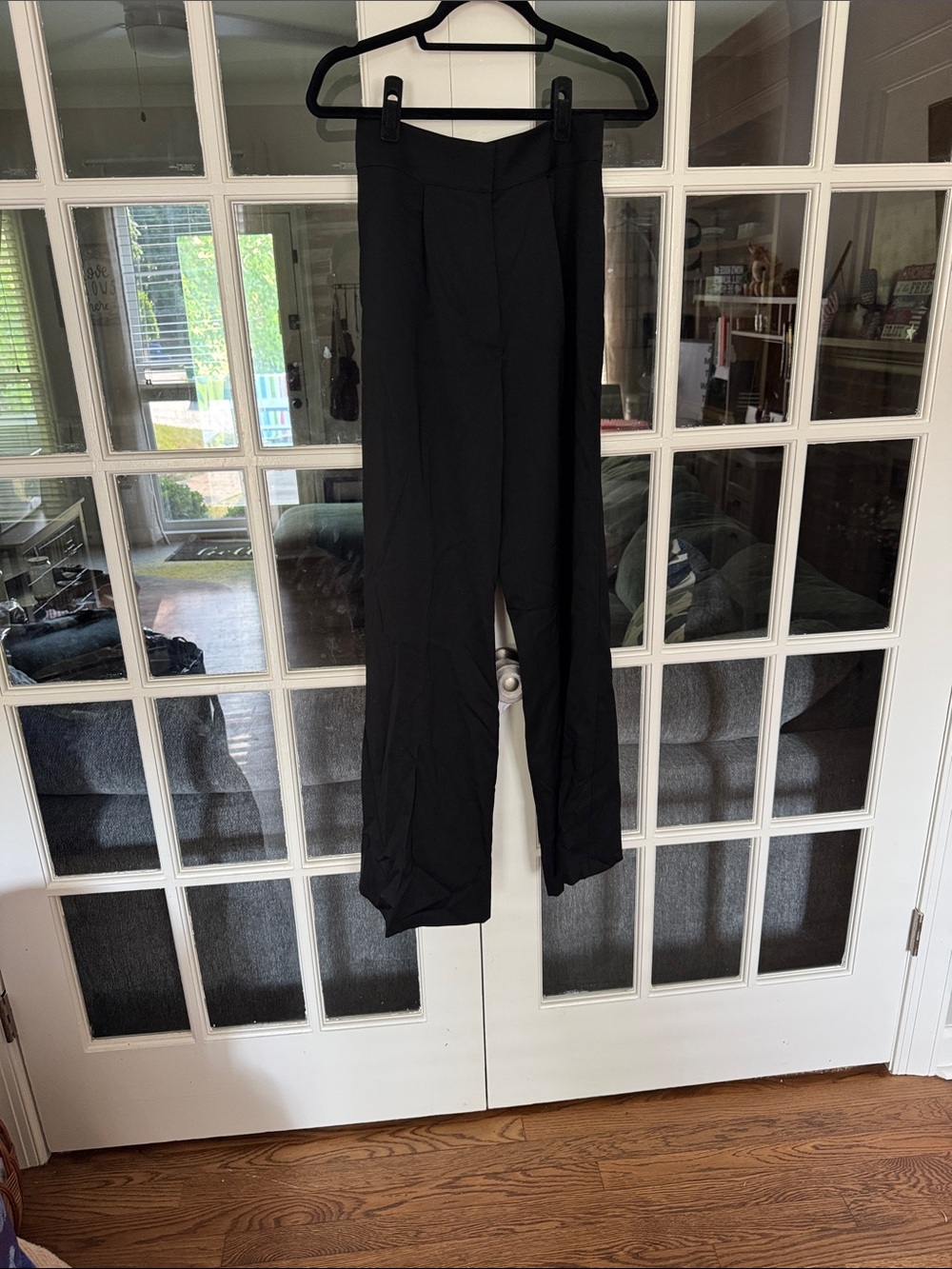 Black Wide-Leg Women's Trousers — Sleek High-Rise Style